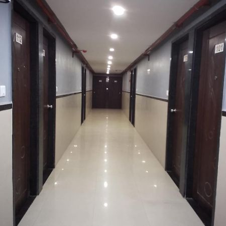 Infinity Rooms & Banquet Surat Exterior photo